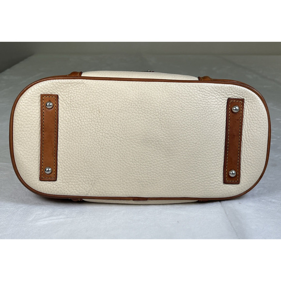 Dooney Bourke Tan Pebbled Leather Drawstring Pocket Lock Bucket Shoulder Bag FS - Picture 7 of 16